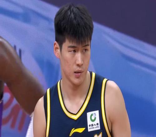 苏宇亮,岁混血球员,遭塞甲格拉,bet365,bet365体育,bet365官网,bet365网址